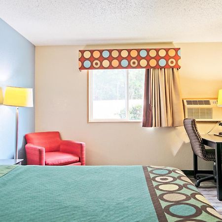 Super 8 By Wyndham Augusta Ft Eisenhower Area Exterior photo